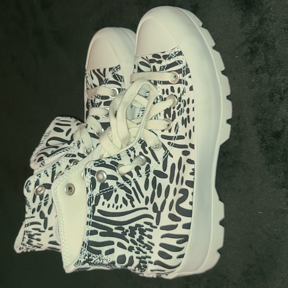 Converse Lugged High Top - Picture 8 of 8